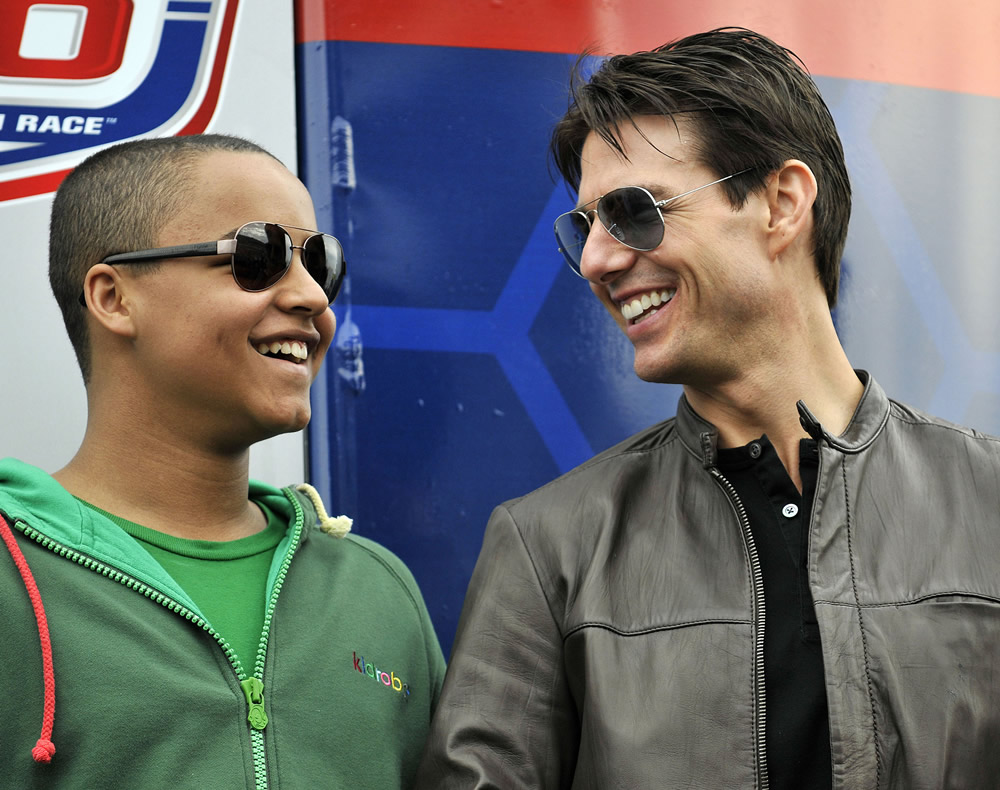 Sketchy Things Everyone Just Ignores about Tom Cruise’s Kids