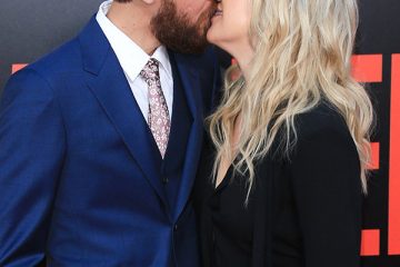 Kate Hudson & New BF Make Red Carpet Debut & Look So in Love