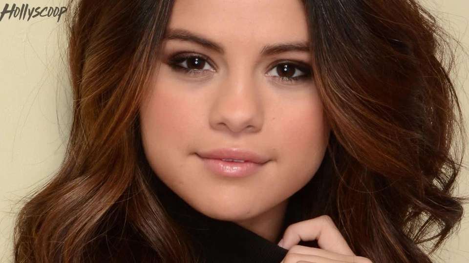 Selena Gomez trying to Get out of The Spotlight?