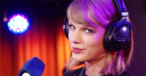 15 Cutest Taylor Swift Gifs of all Time