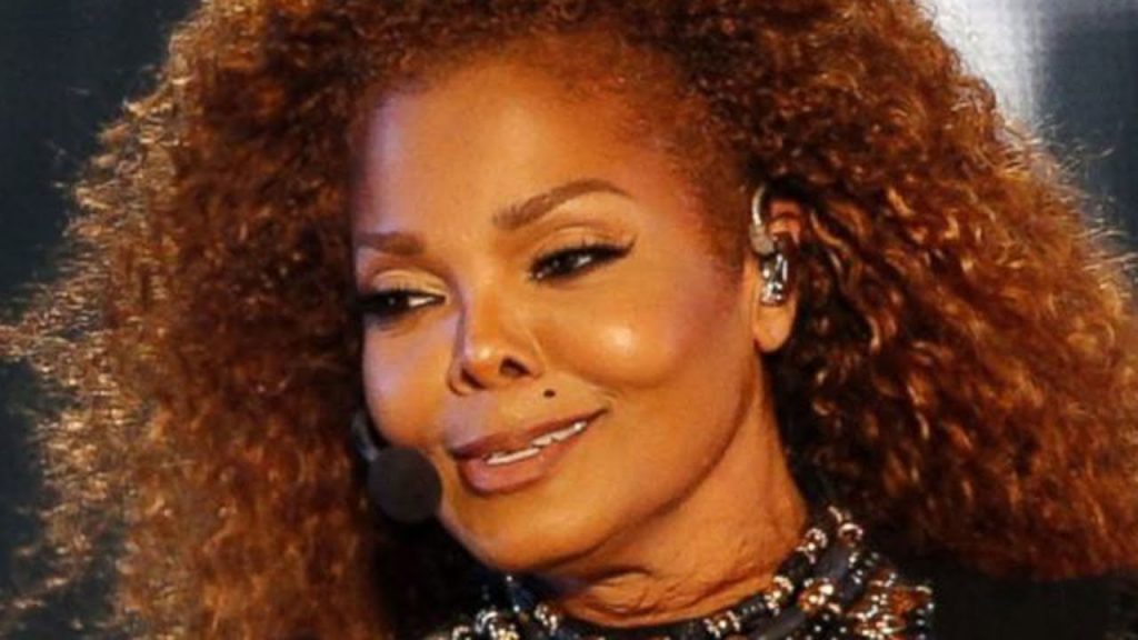 Celebrities who may have never been Pregnant