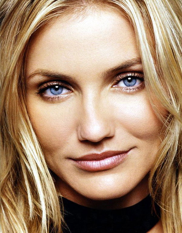 Top 10 Hottest and Sexiest Hollywood Actresses in 2017