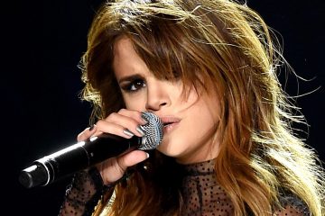 Selena Gomez Fans are SERIOUSLY Scared Over Her Latest Career Choice