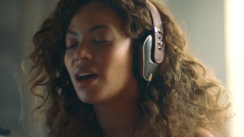 Beyoncé – Pretty Hurts