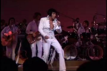Elvis Presley Suspicious Minds Live in Las Vegas