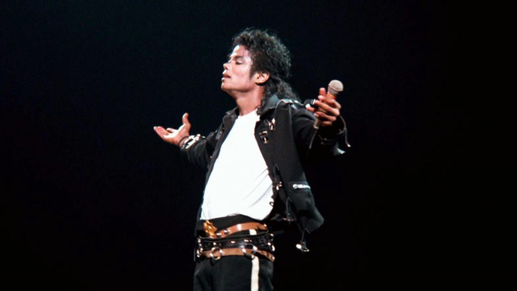 Michael Jackson – Man In The Mirror (Official Video)