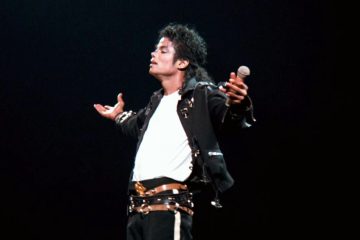Michael Jackson – Man In The Mirror (Official Video)