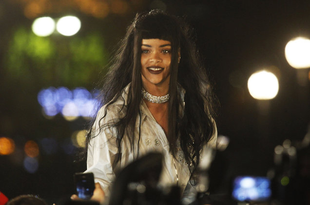Rihanna – Goodnight Gotham