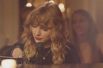Taylor Swift – “New Year’s Day” Fan Performance