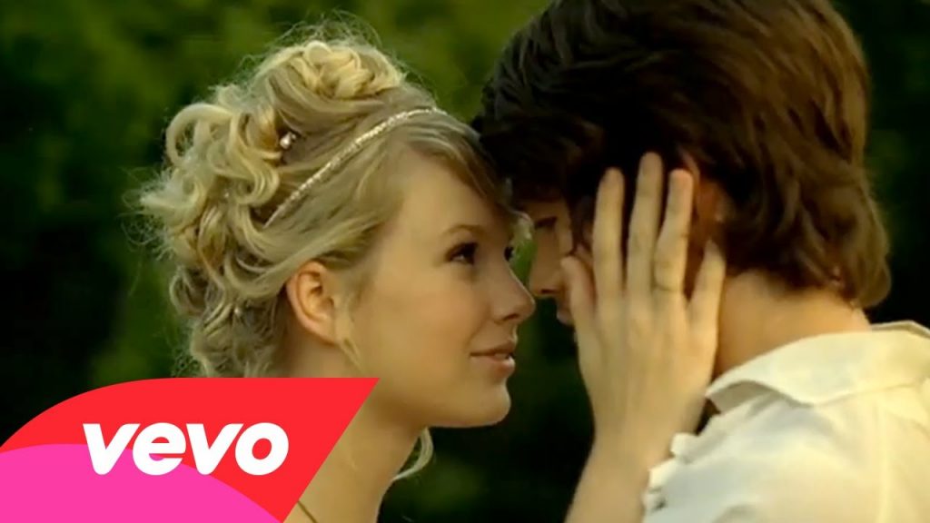 Top 10 Taylor Swift Romantic Love Songs