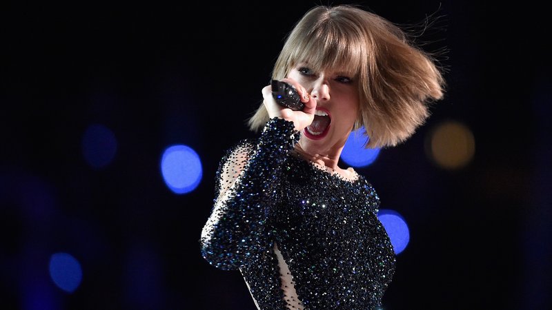 Taylor Swift allows Streaming of Reputation and Shocks Everyone