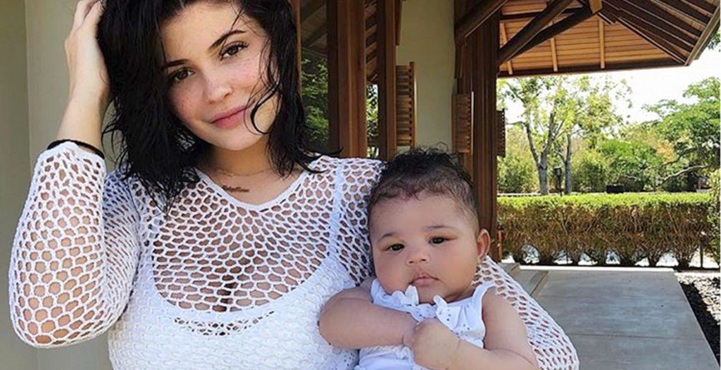 Kylie Jenner shares ADORABLE Family Vacation Photos with Stormi & Travis Scott