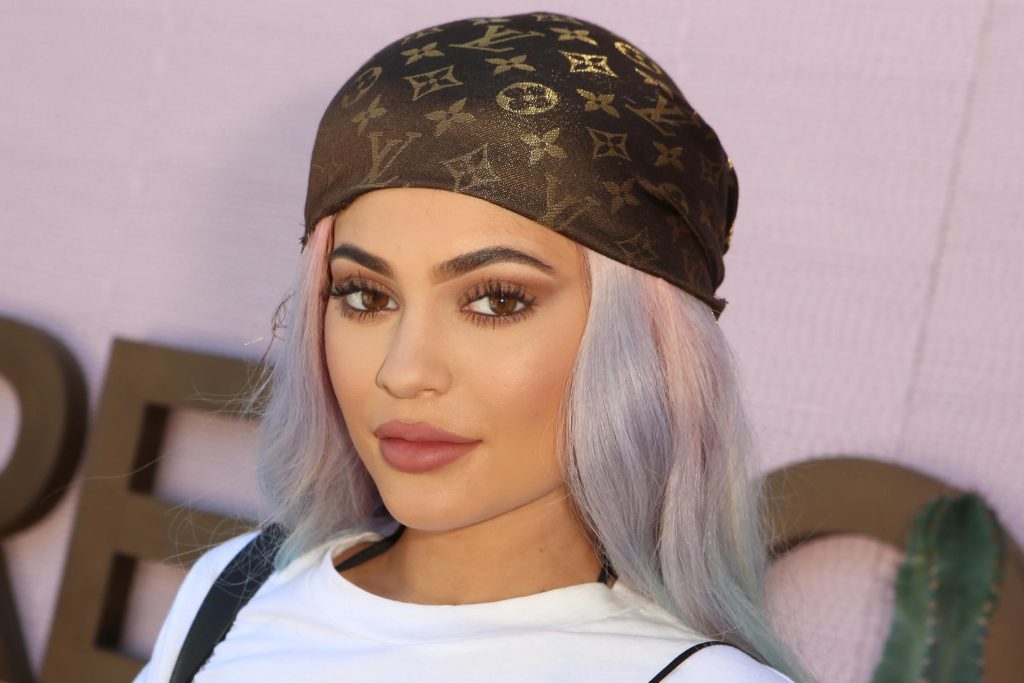 How much does Kylie Jenner make off each Instagram Post?!